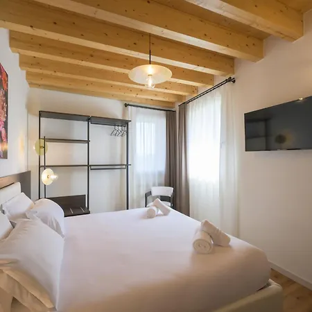 Appartamenti La Cort - Number 4 Manerba del Garda Exterior foto